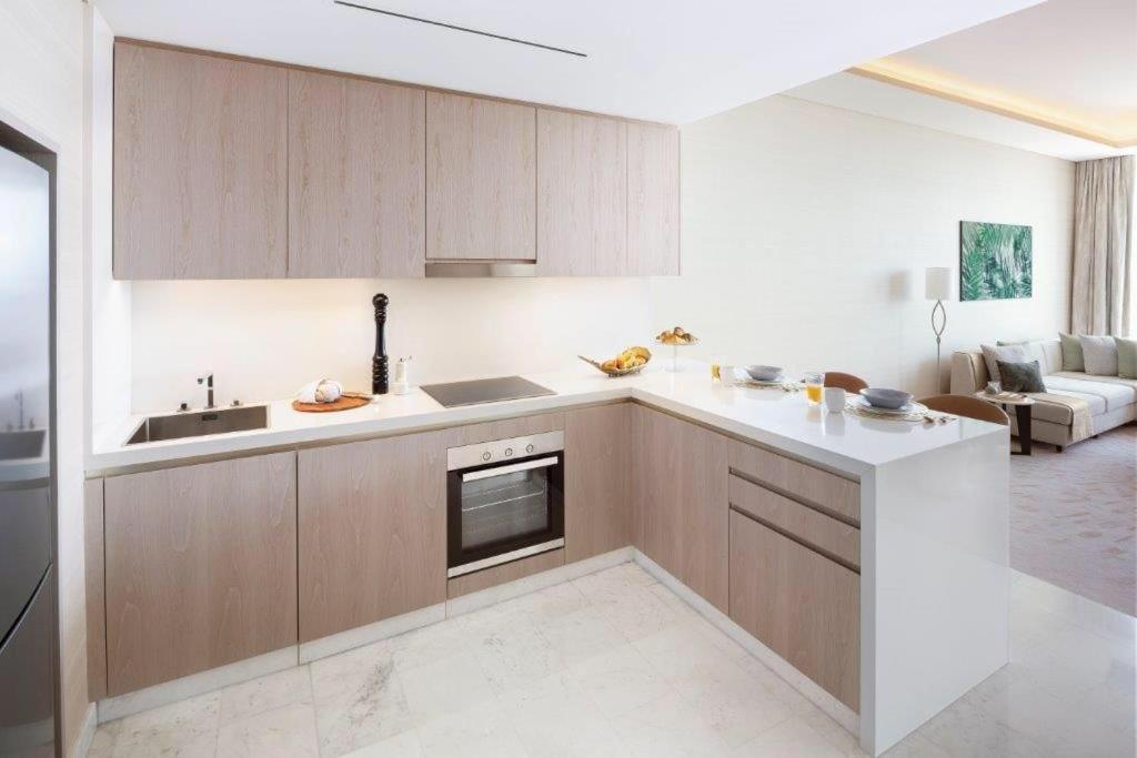 Hvr The Palm Apartment *