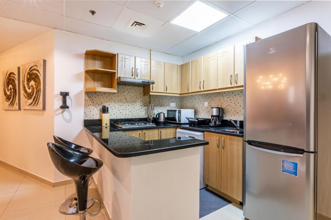 Live Spacious 3br - En With Balcony * Dubai