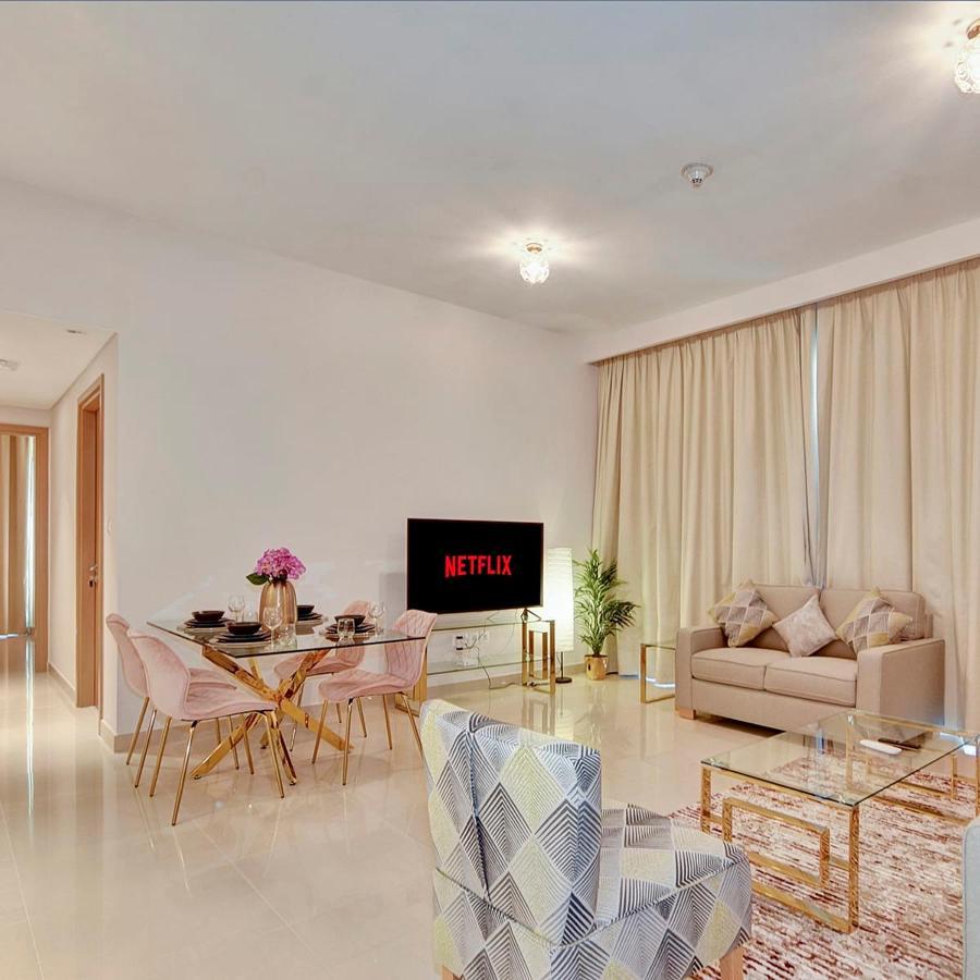 Harbour Views - Large 2 Bdr Apt - Balcony - Views Dubai