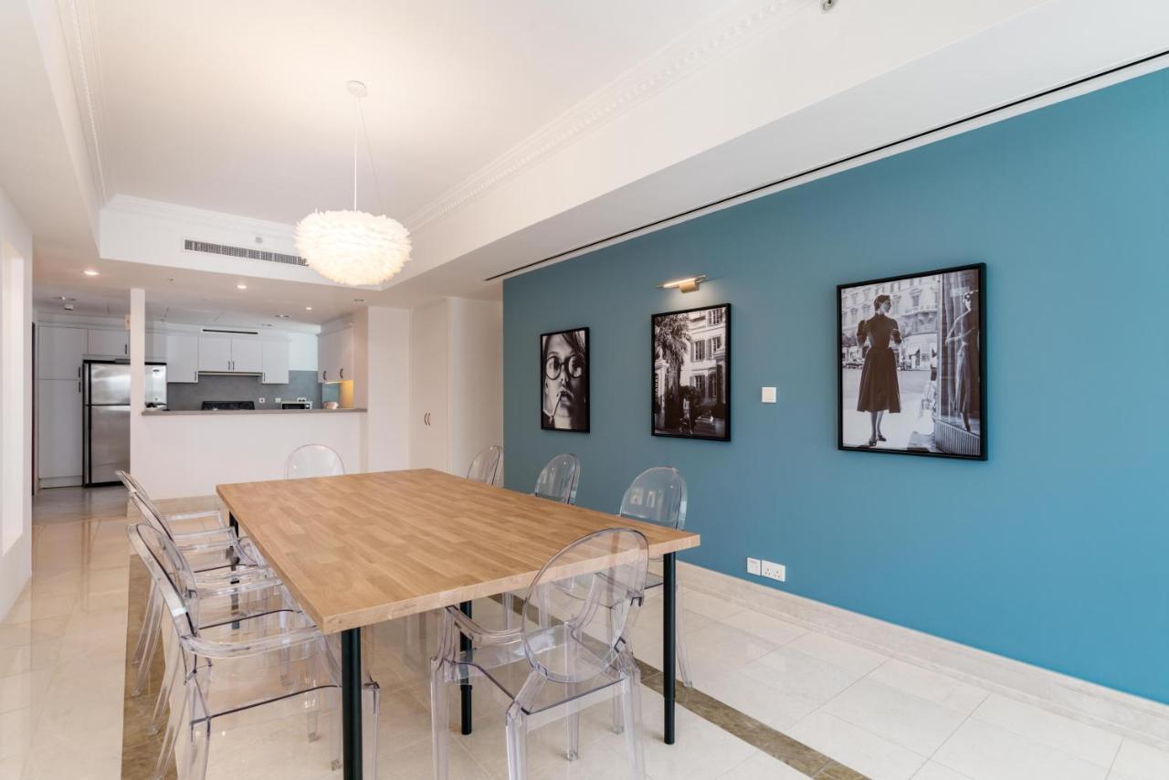 Marina - Opulent 3 Bedroom Apartment