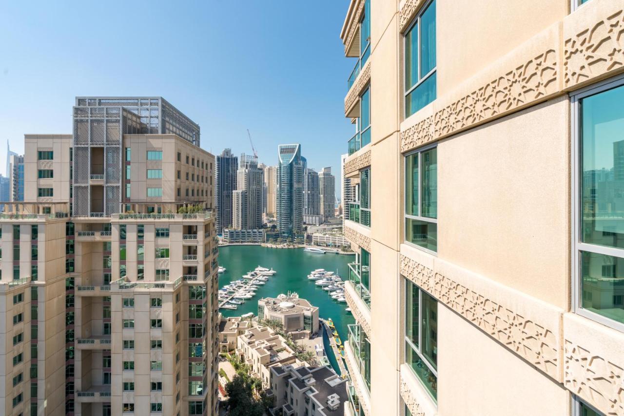 Marina - Opulent 3 Bedroom Apartment Dubai