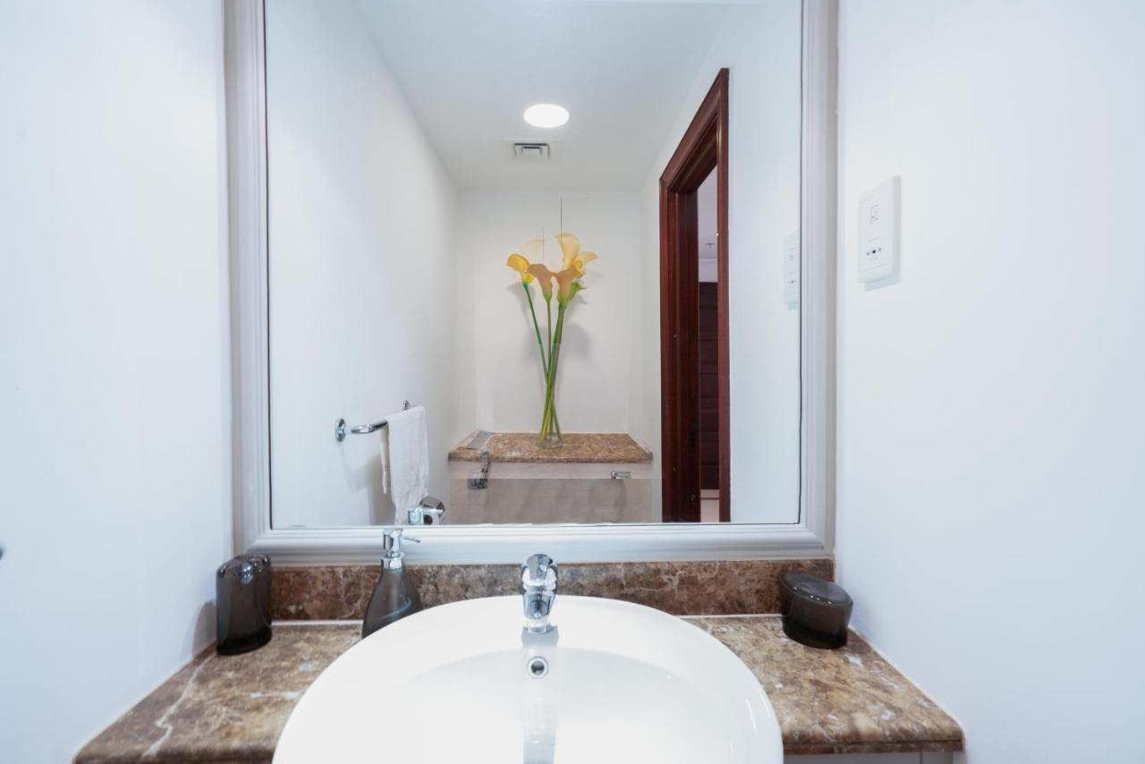 Marina - Opulent 3 Bedroom Apartment Dubai