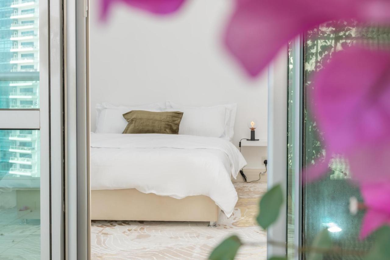 Apartment Marina - Opulent 3 Bedroom *