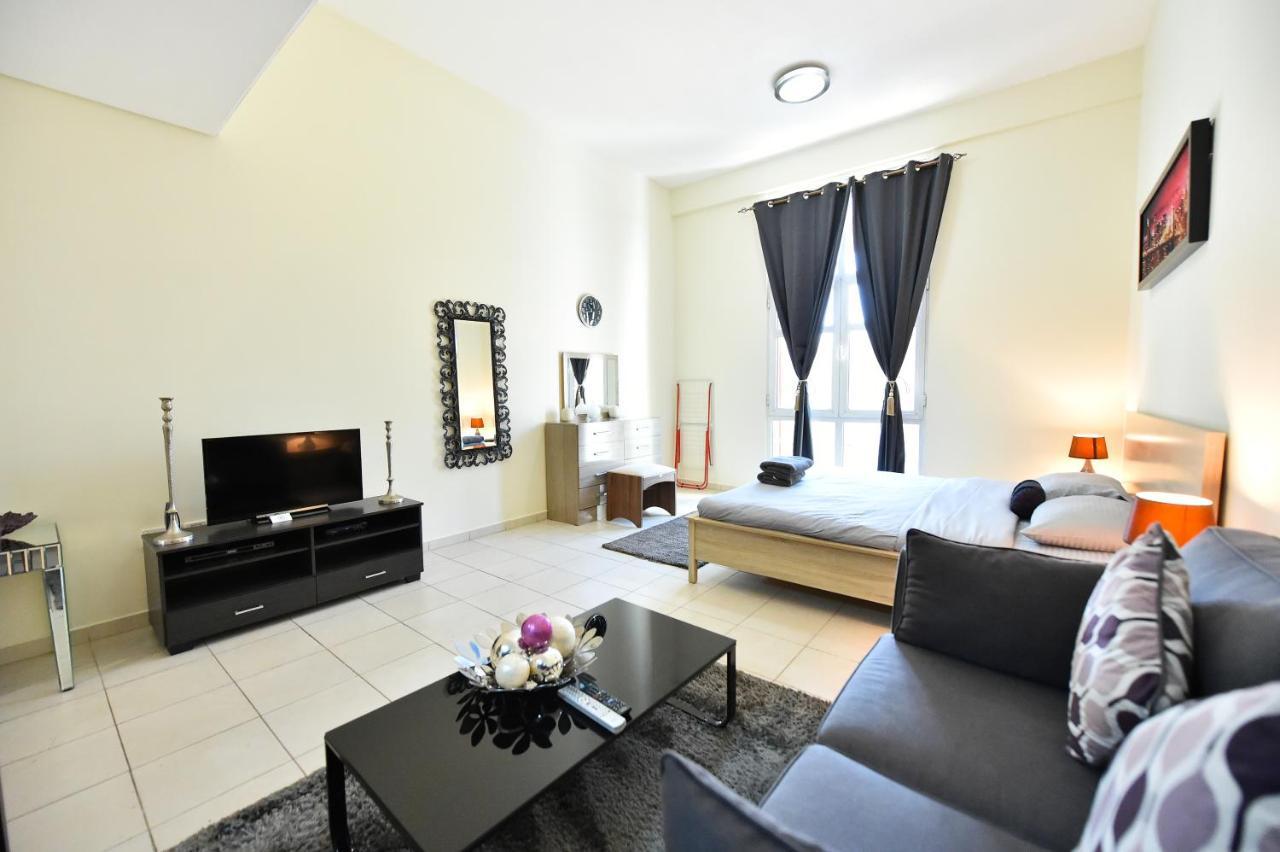 Luxury Escapes - Spacious Fully Furnished - Next To Metro, 5 Mins From Mall - Med46 Apartment Dubai
