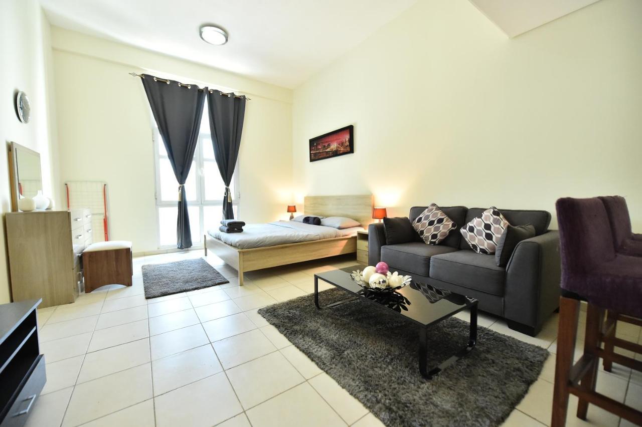 Luxury Escapes - Spacious Fully Furnished - Next To Metro, 5 Mins From Mall - Med46 Apartment