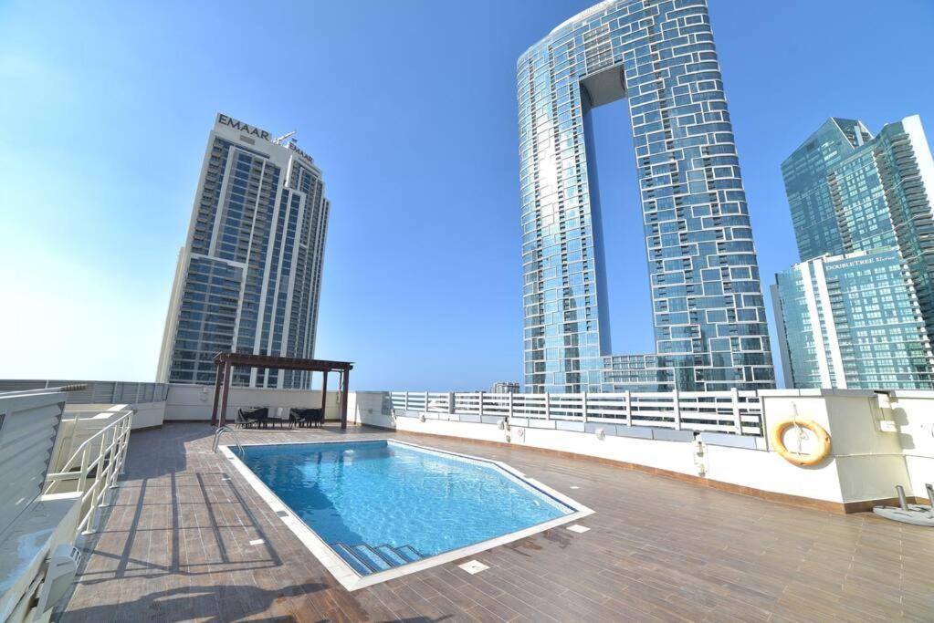 Premium Marina Two Bedroom With Sea View - Family Only Apartment Dubai