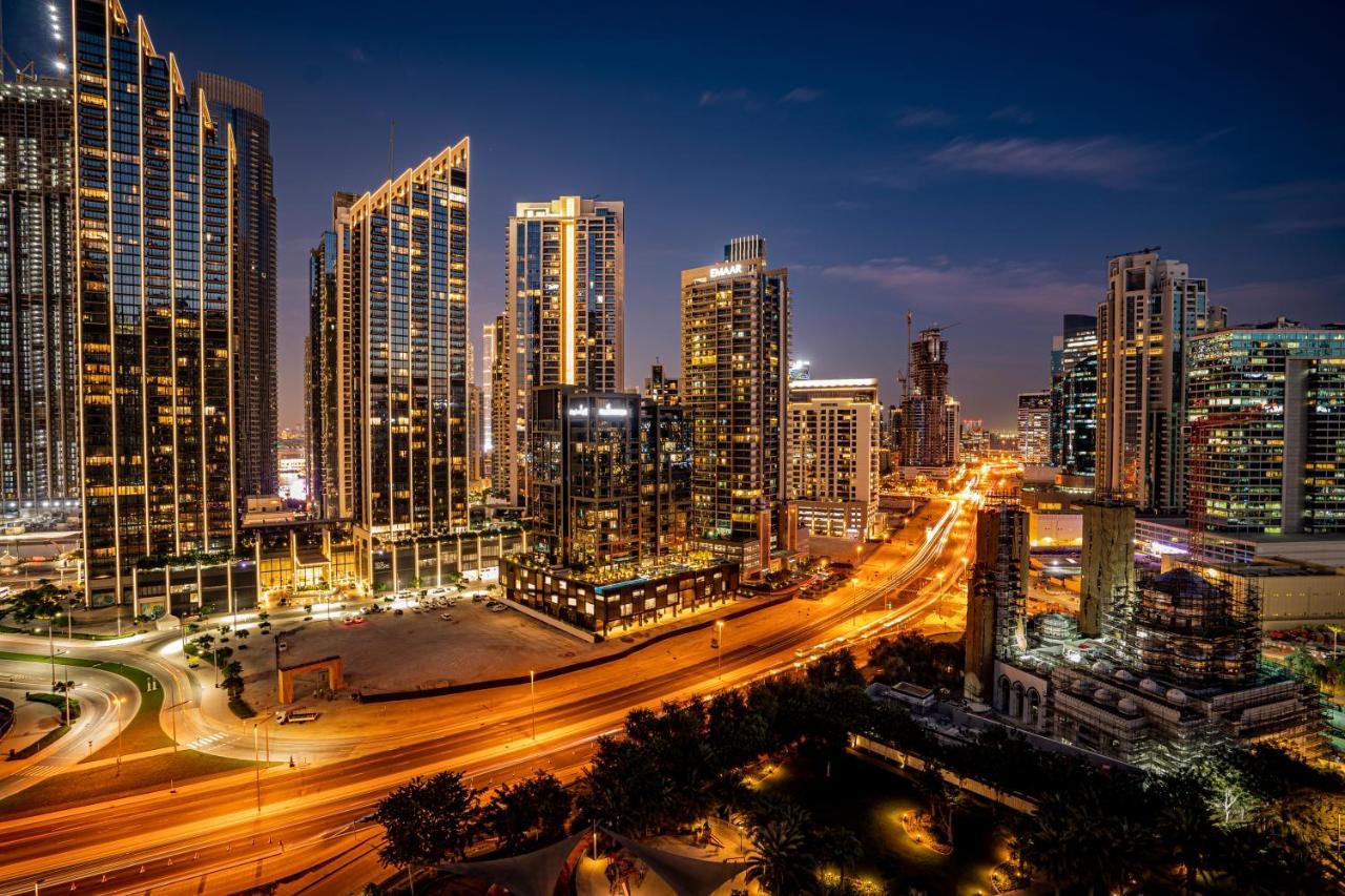 3 Bedroom W Terrace Facing Burj Khalifa. Apartment Dubai