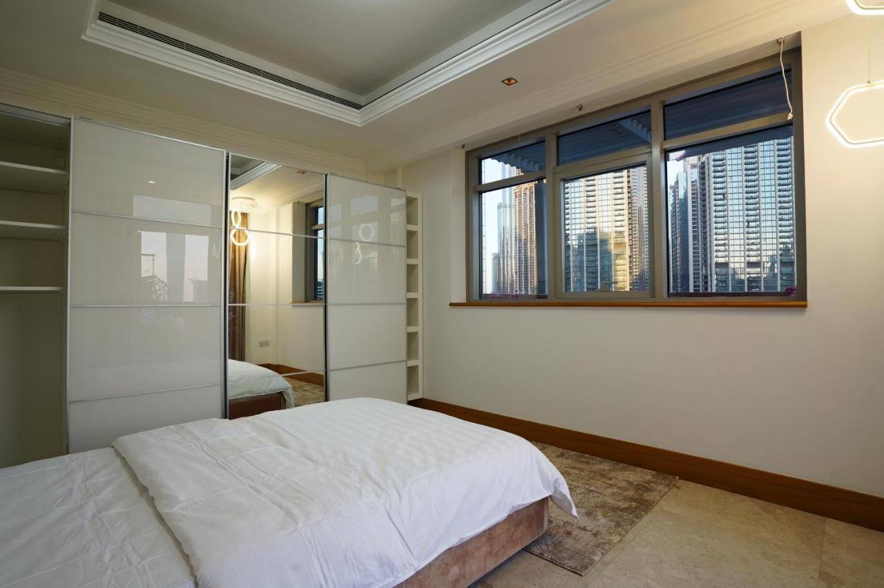 3 Bedroom W Terrace Facing Burj Khalifa. Apartment *