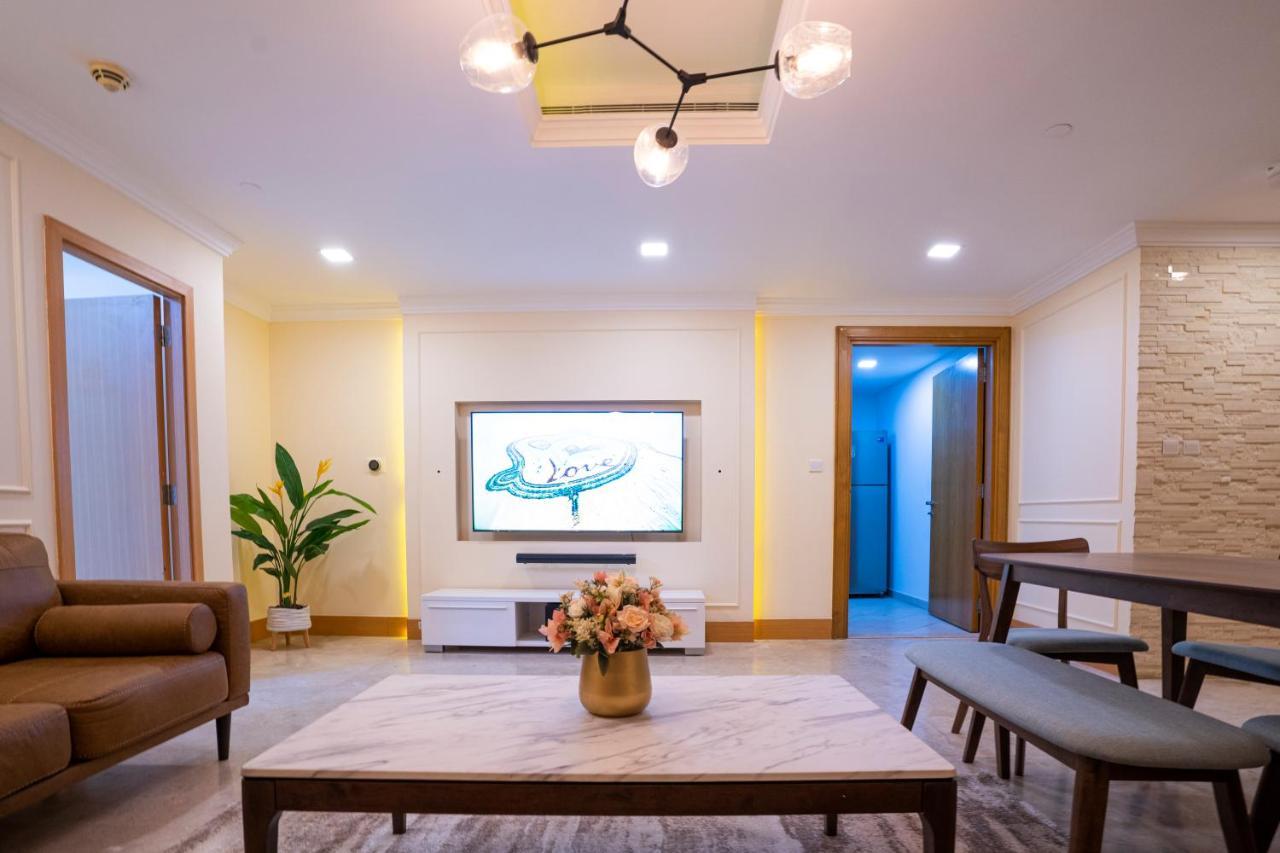 3 Bedroom W Terrace Facing Burj Khalifa. Apartment *
