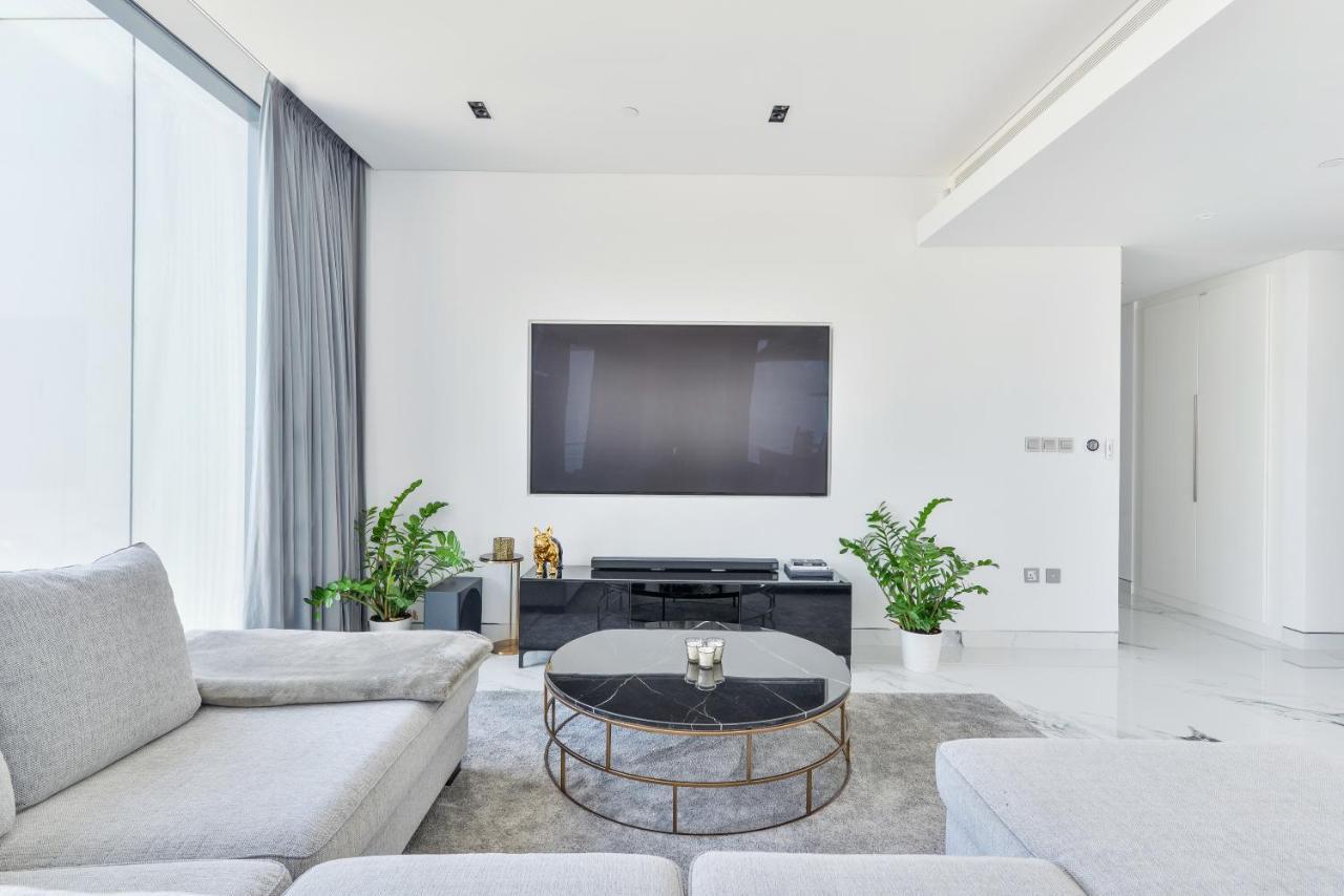 Luxurious 3 Bedroom W Maidroom In Bluewaters Island Apartment