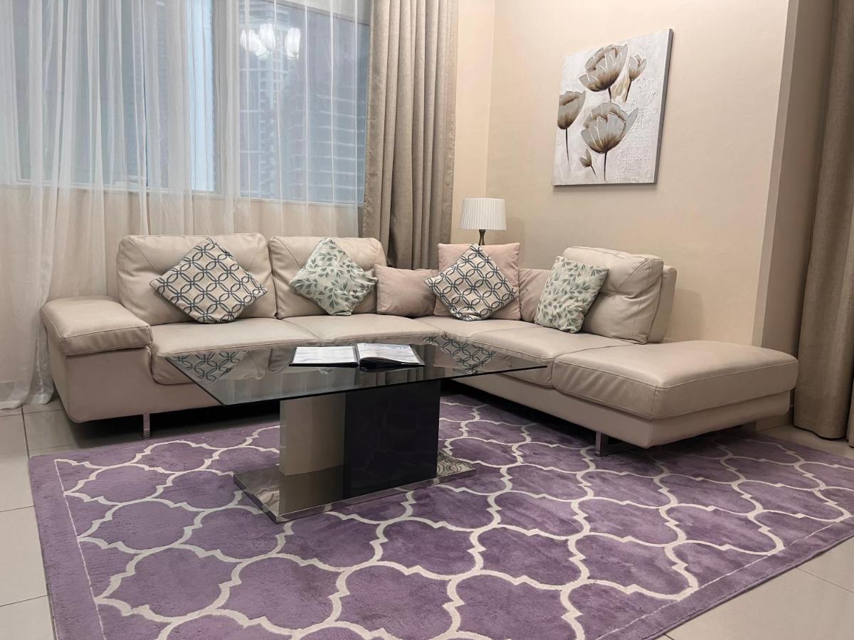 Two Continents Holiday Homes - Two Steps To Marina Walk Apartment Dubai