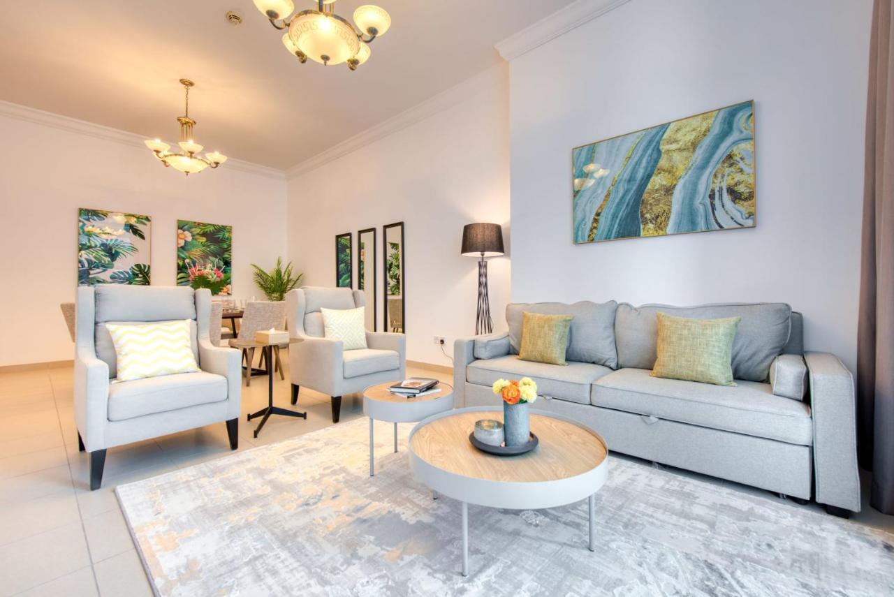 Exquisite Dubai's Urban Living In The Centre Apartment