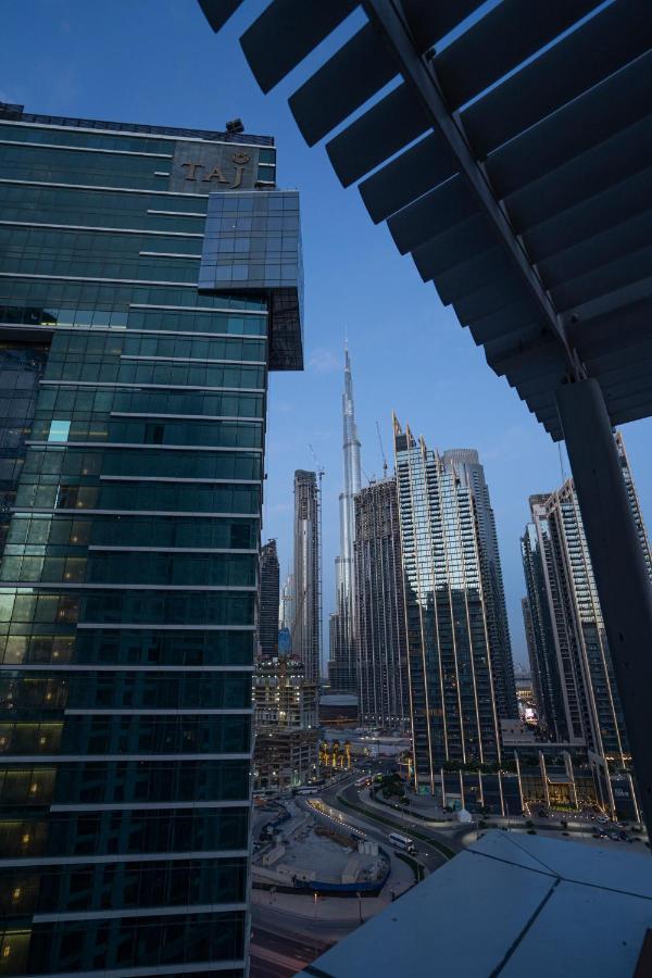 Apartment 3 Bedroom W Terrace Facing Burj Khalifa.