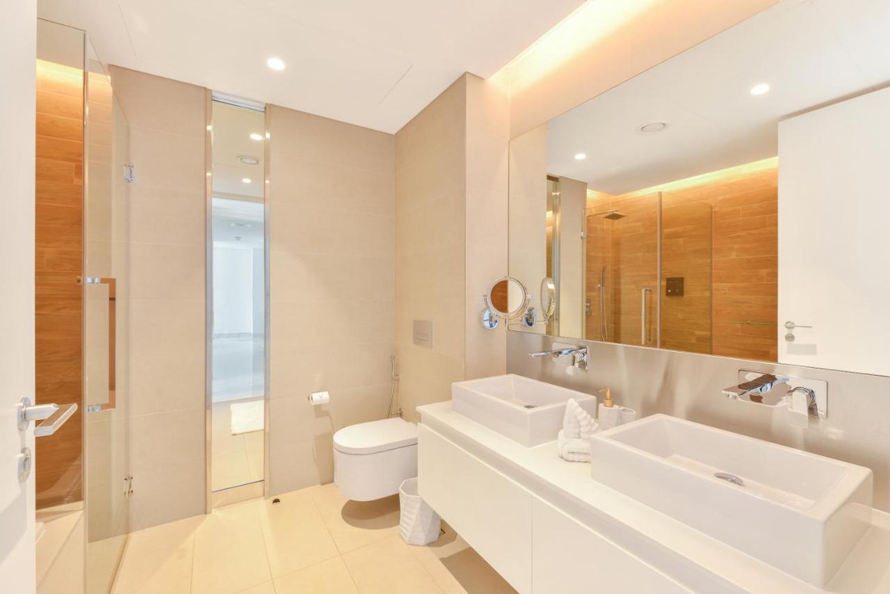 Luxurious 3 Bedroom W Maidroom In Bluewaters Island Dubai