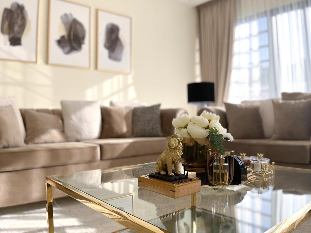 Luxury 6 Bedroom With Private Office & Bbq Area, Unbeatable Amenities * Dubai