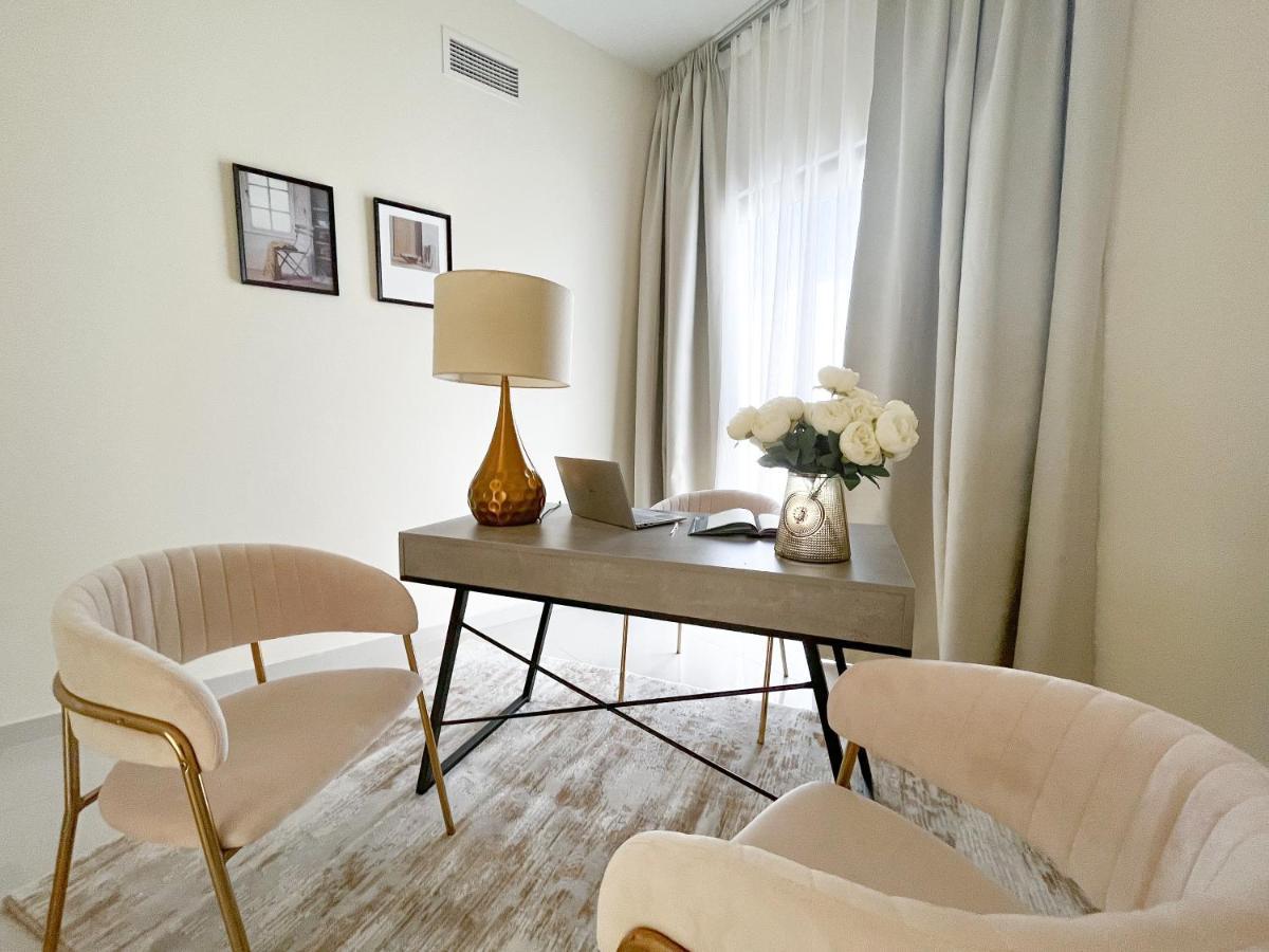 Villa Luxury 6 Bedroom With Private Office & Bbq Area, Unbeatable Amenities Dubai
