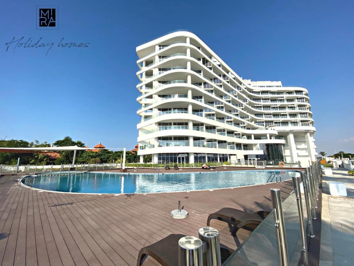 Mira Holiday Homes - 1 Bedroom In Palm Jumeirah With Beach Access Apartment *