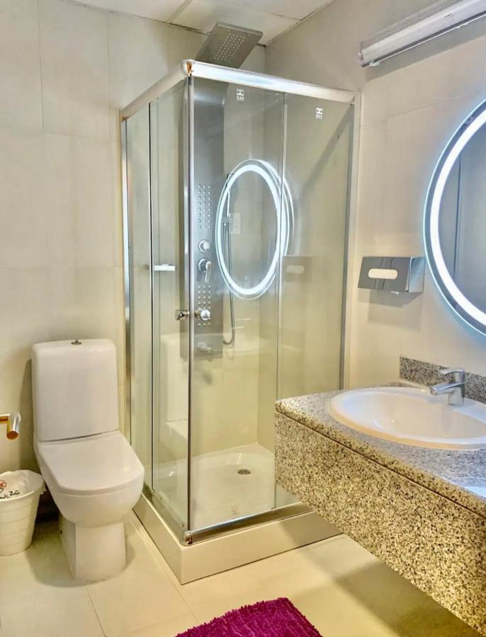 Apartment 209- For Family And Working Professionals *