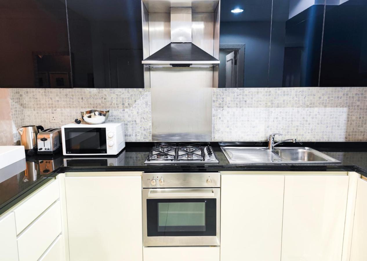 The Signature Vacation Homes In Downtown * Dubai