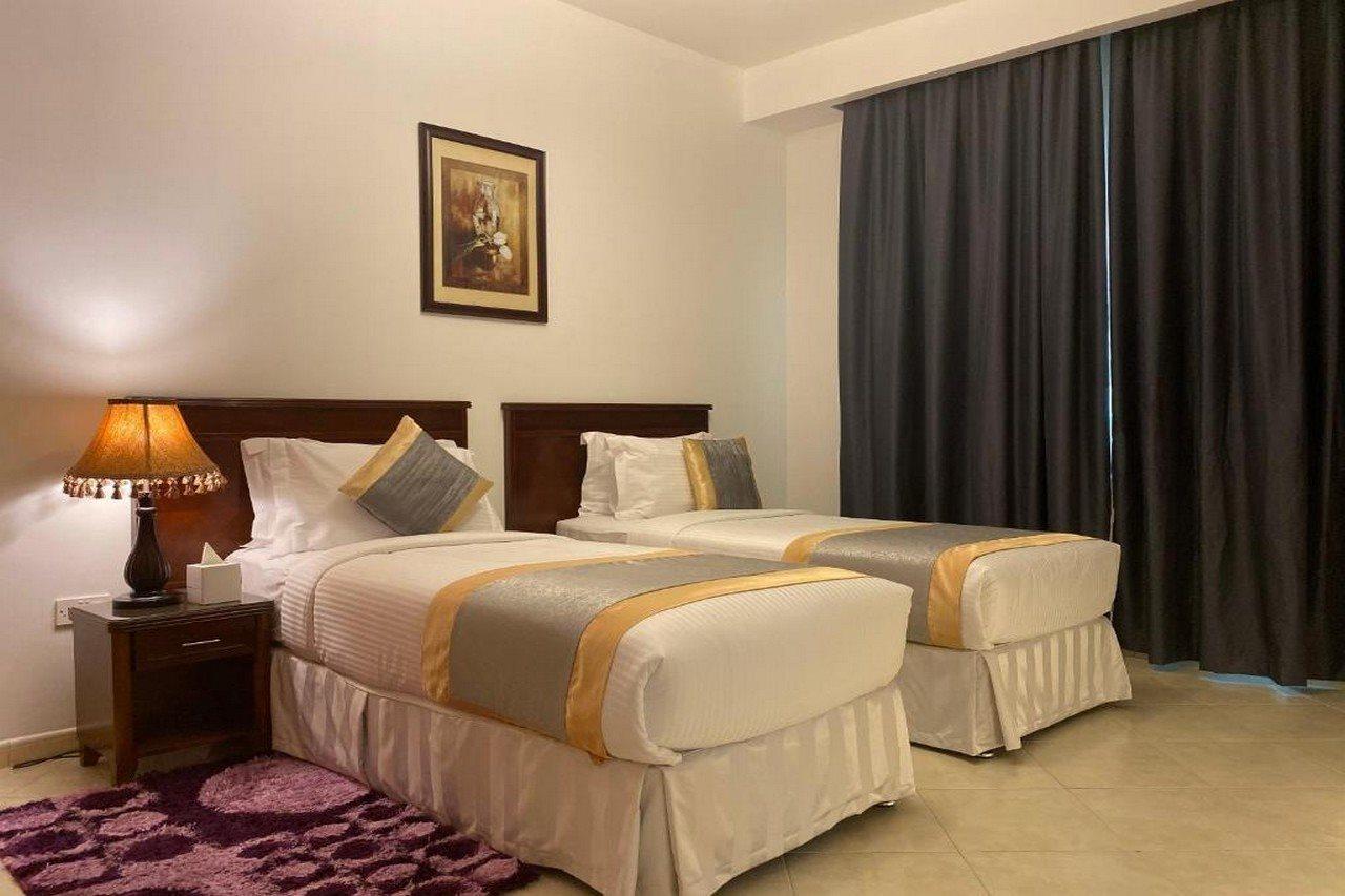 Baity Aparthotel 3*