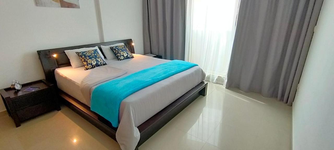 2 Bedroom With A Beautiful View Of The Marina Minimum 5 Night Apartment Dubai