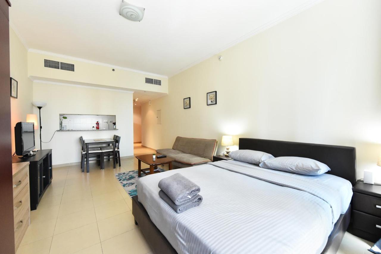 Luxury Escapes - In Jlt X1 Tower Close To Metro Apartment