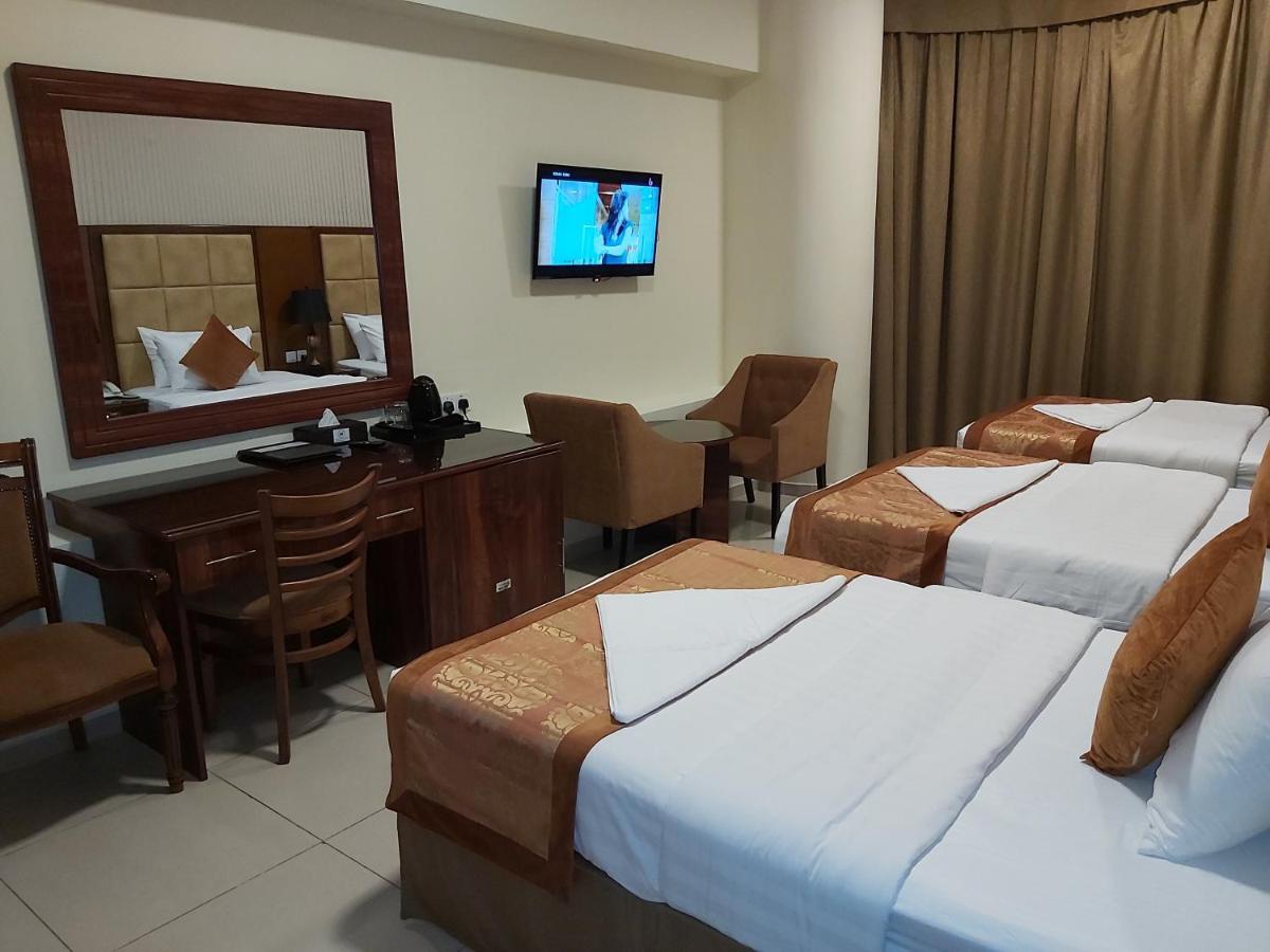 Hotel Bliss 2*