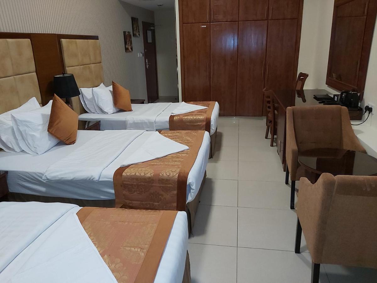 Hotel Bliss