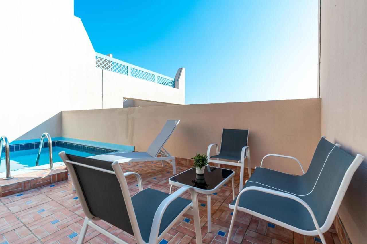 Luxury Private Pool Penthouse By Globalstay *