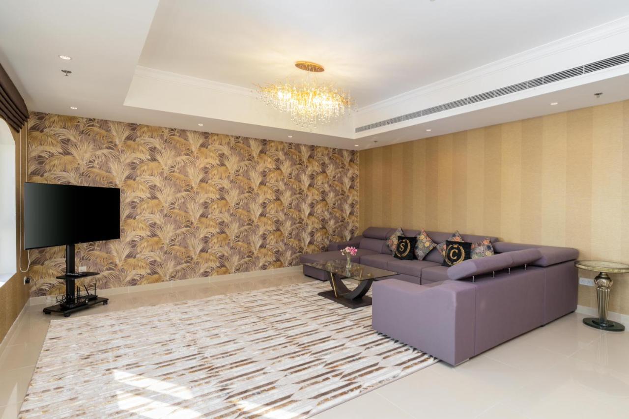 Luxury Private Pool Penthouse By Globalstay