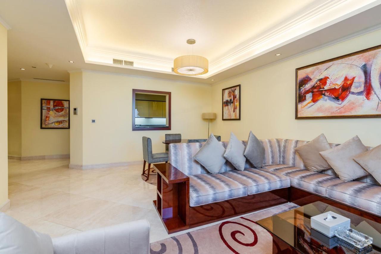 Royal Club By Rvhr, Grandeur Crescent Palm Jumeirah Apartment *