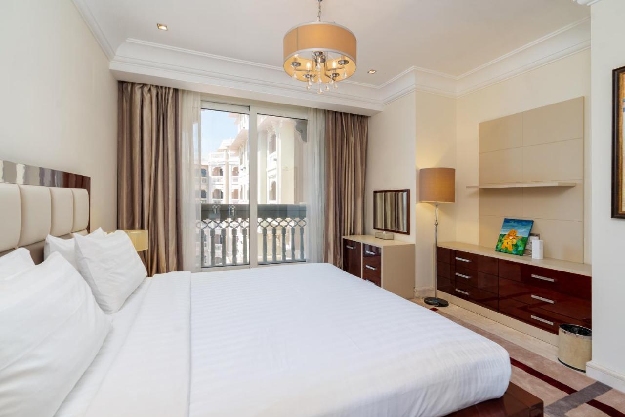 Royal Club By Rvhr, Grandeur Crescent Palm Jumeirah Apartment