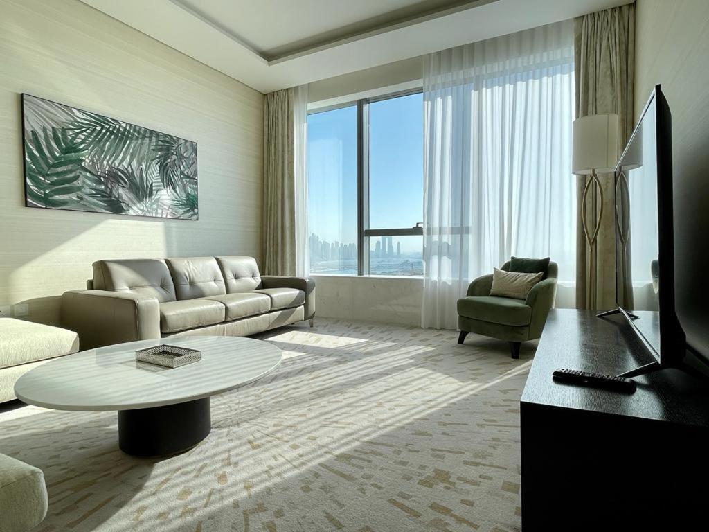Hvr The Palm *