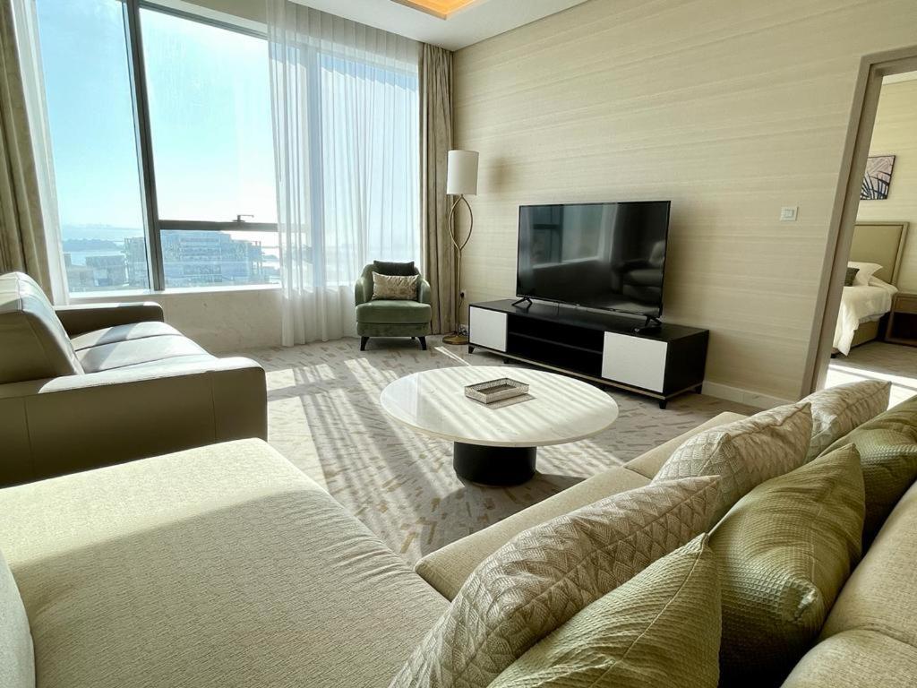 Apartment Hvr The Palm Dubai