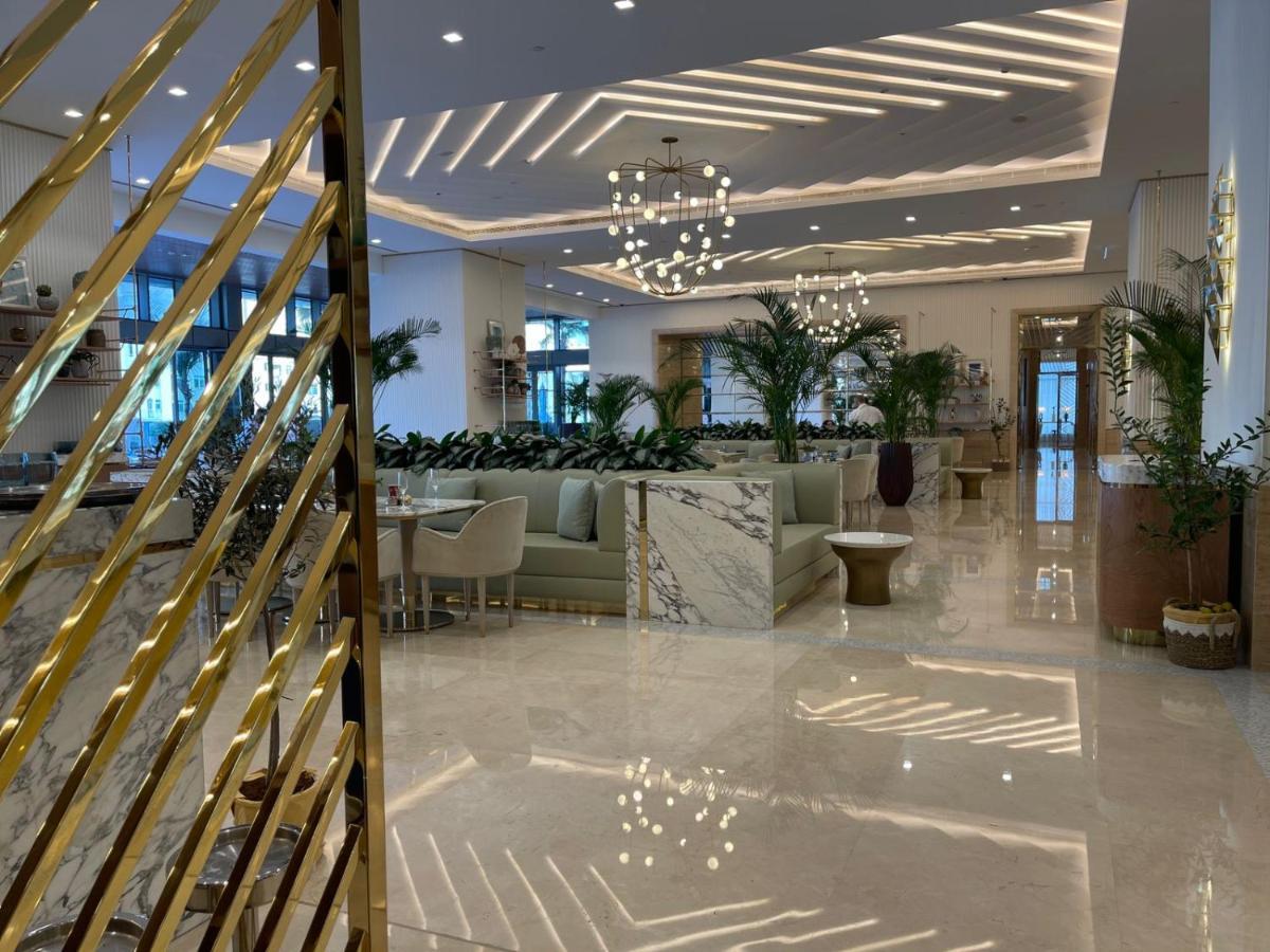 Hvr The Palm Apartment Dubai