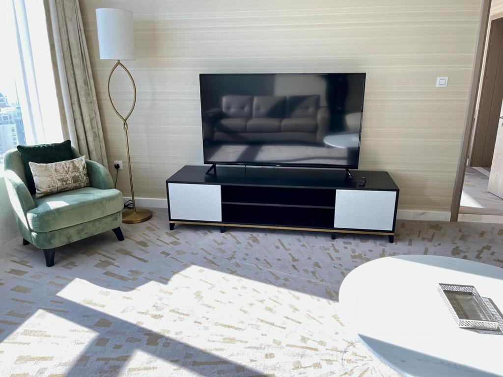 Hvr The Palm Apartment *