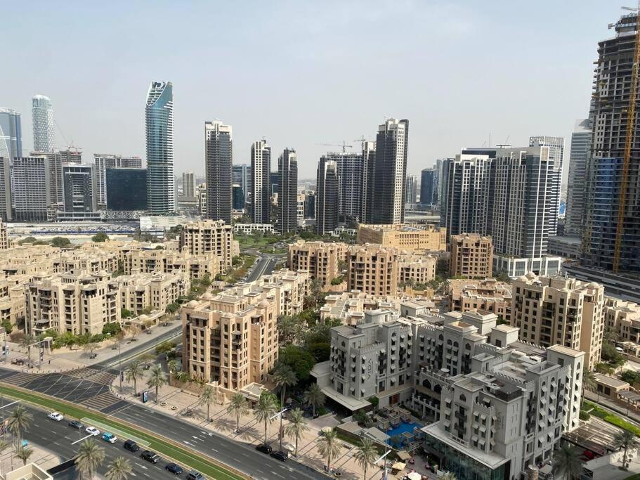 At Heart Of Downtown Next To Burj Khalifa Apartment