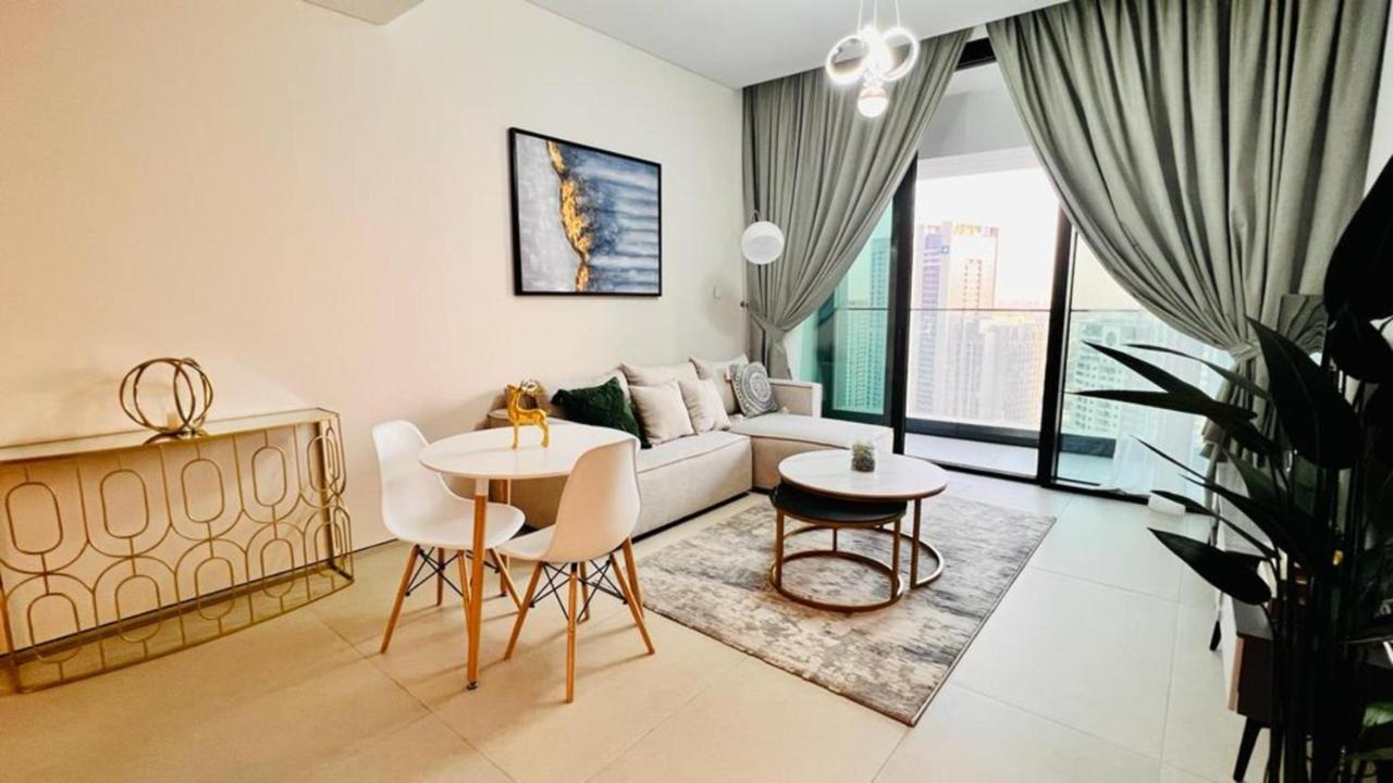 The Address Jumeirah Beach 1 Bed Luxury Apartment