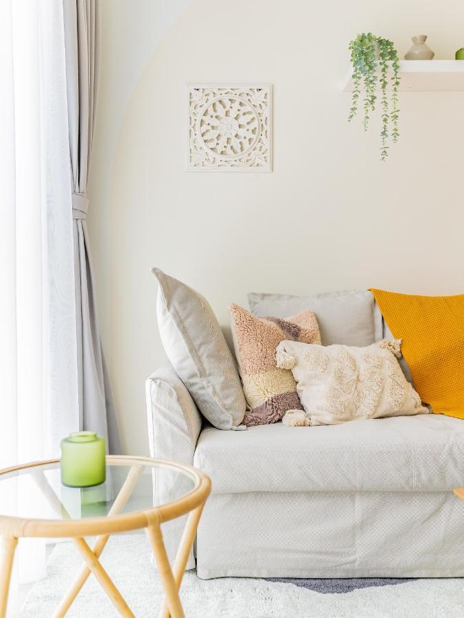 Apartment Charming Tropical Minutes To Mall Dubai
