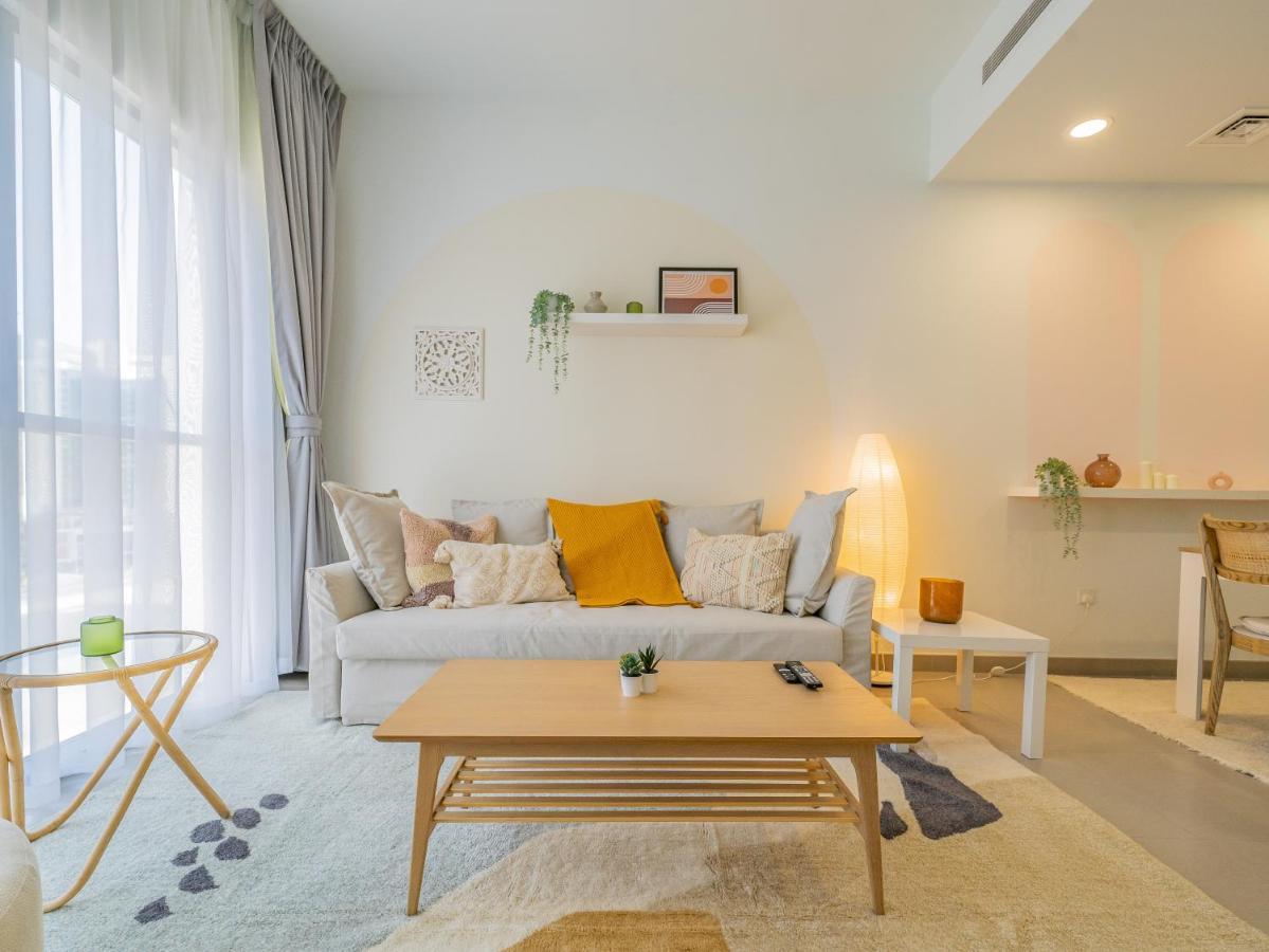 Apartment Charming Tropical Minutes To Mall
