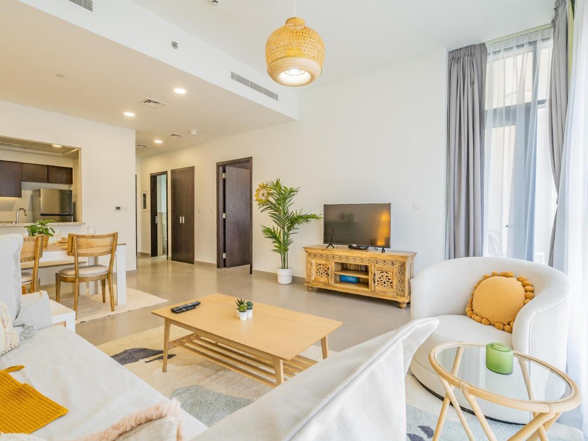 Apartment Charming Tropical Minutes To Mall Dubai