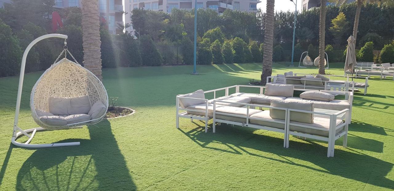 Elegant And Comfortably Furnished 2brh In A Quiet Area!