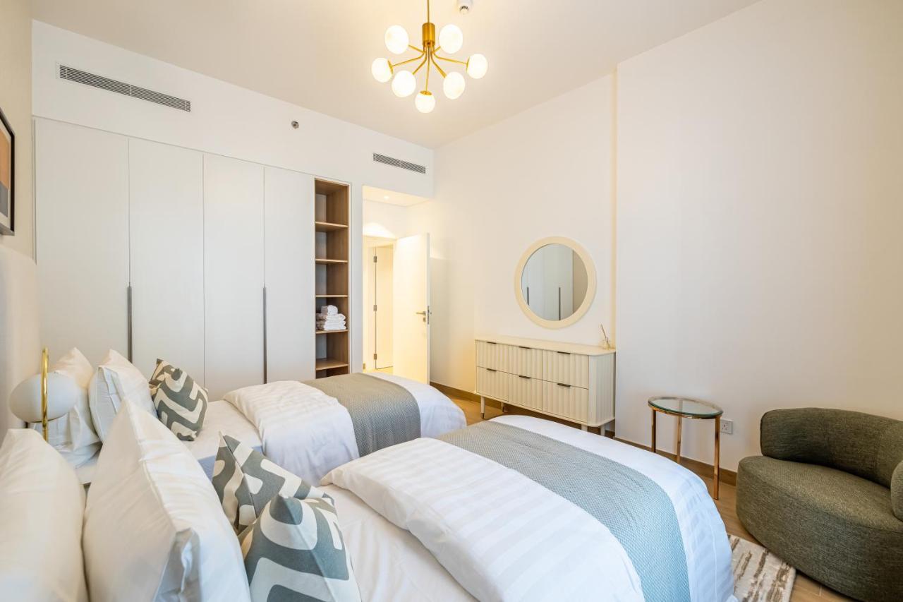 Upgraded 2 Beds In Jumeirah 1 La Cote B3 Apartment