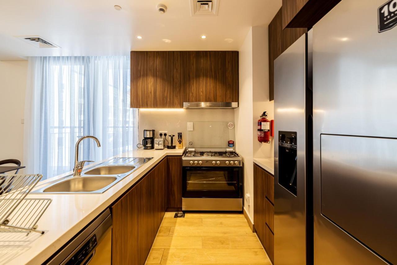 Upgraded 2 Beds In Jumeirah 1 La Cote B3 *