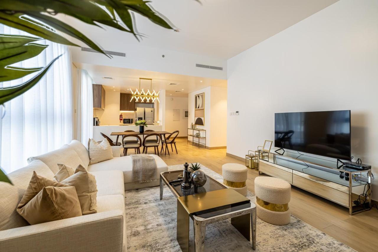 Upgraded 2 Beds In Jumeirah 1 La Cote B3 Apartment *