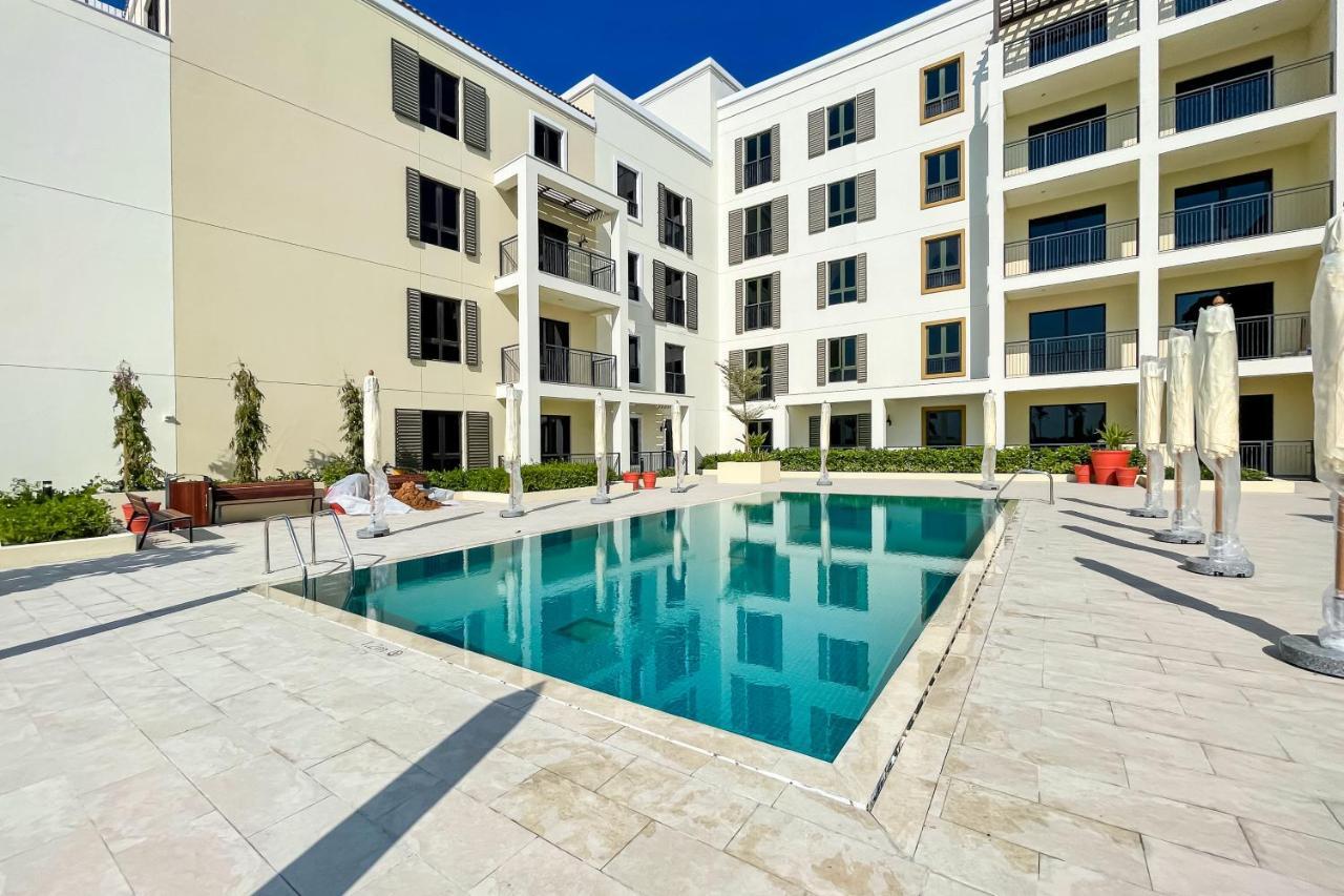 Apartment Upgraded 2 Beds In Jumeirah 1 La Cote B3 *