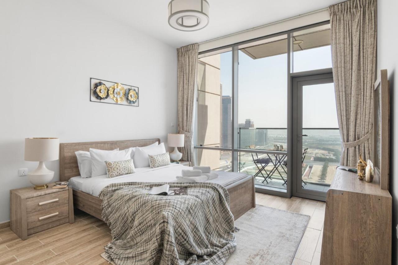 The Smart Concierge - Amna Tower * Dubai