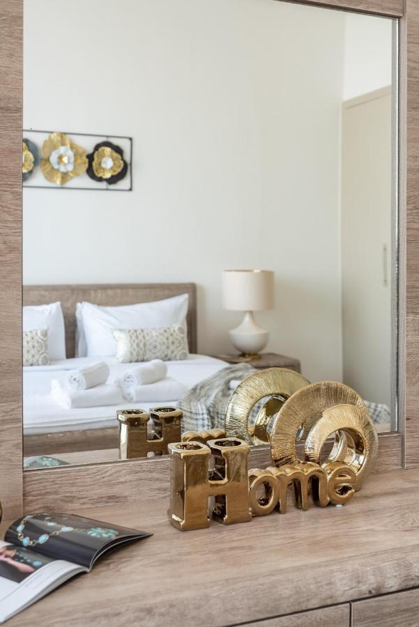 The Smart Concierge - Amna Tower Apartment Dubai