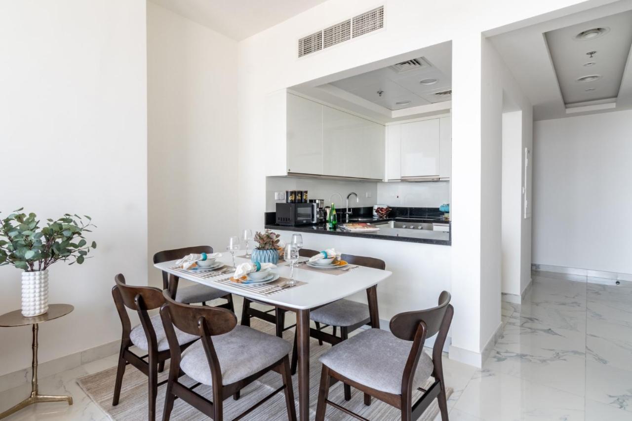 The Smart Concierge - Amna Tower Apartment *