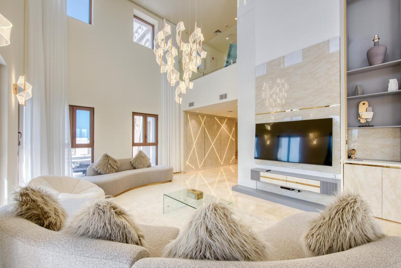 Maison Privee - Luxury Palm Penthouse With Beach & Sea View